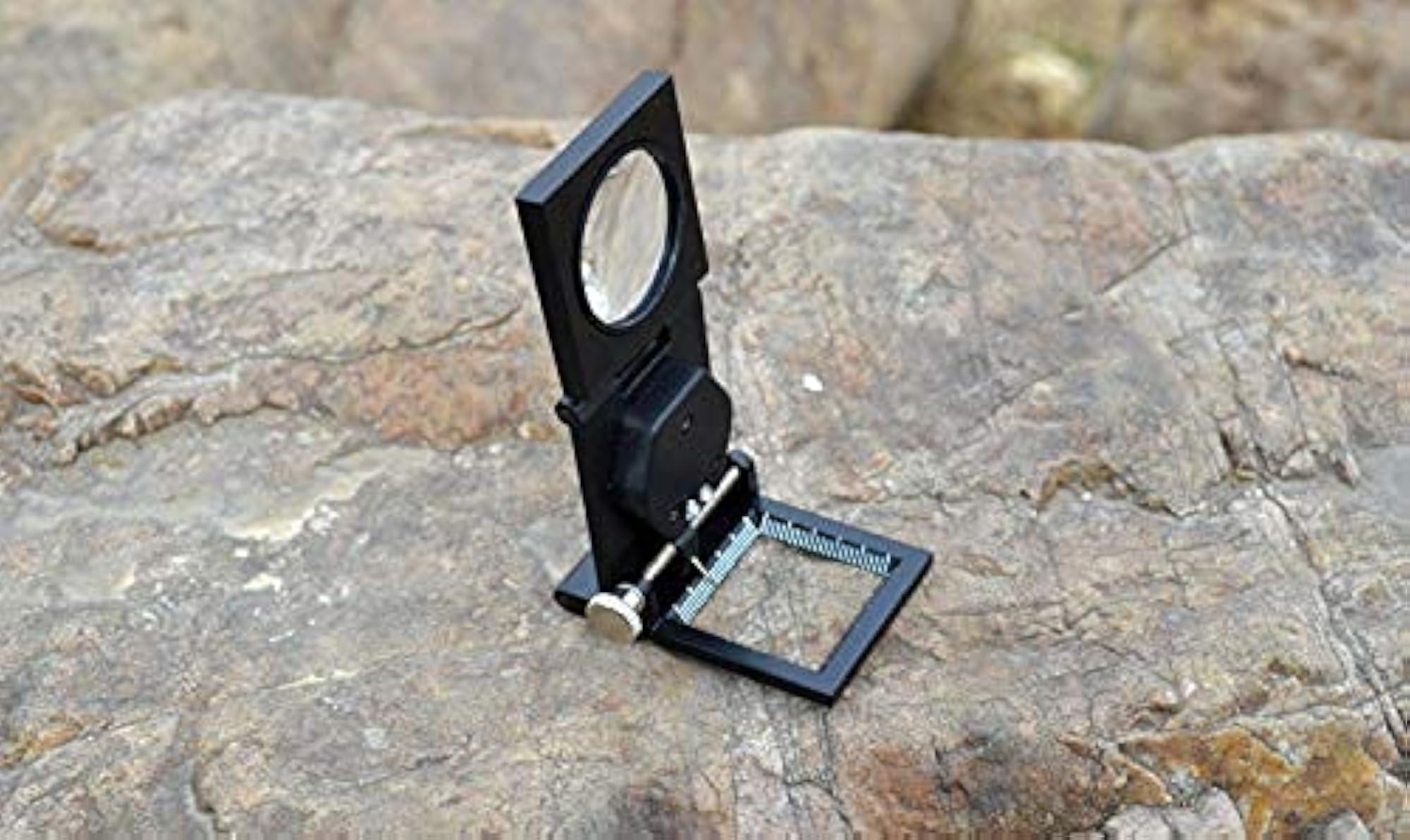 Hands-Free Mini Folding LED Magnifying Loupe for Textile & Jewellery